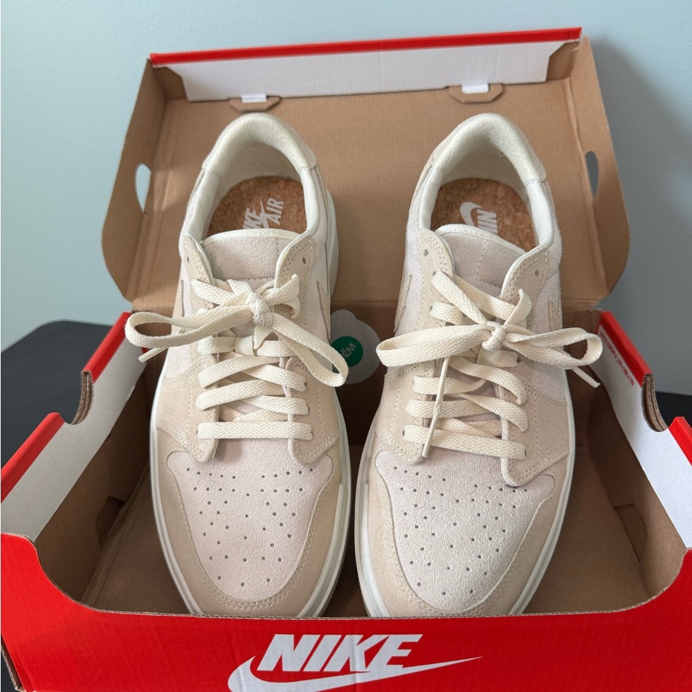 Nike Beige Low-Top Sneakers